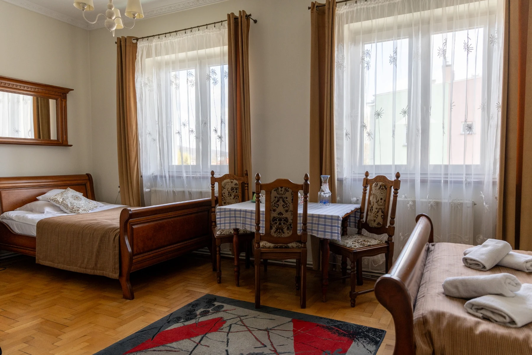 Twin Room — dwa oddzielne łóżka